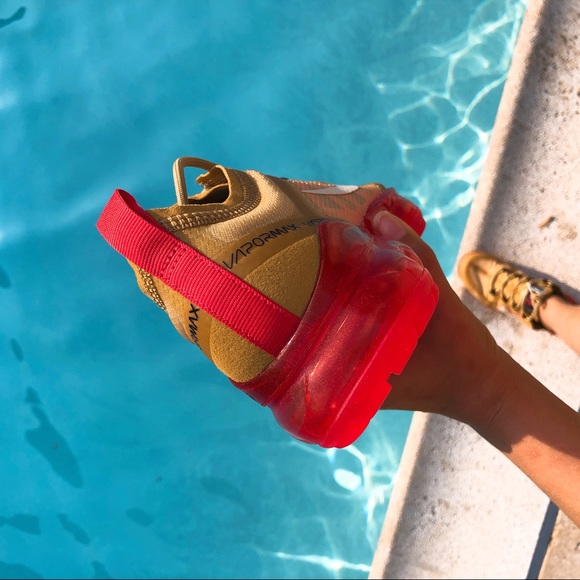 Air VaporMax 2019 - Picture 2 of 7